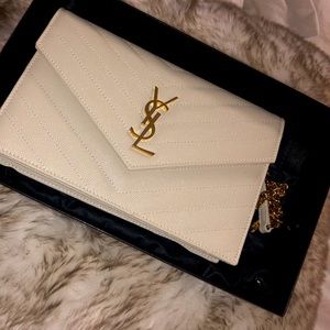 YSL Purse / Wallet on a chain